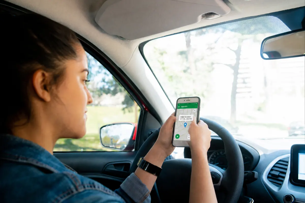 Aplikasi Ride-Hailing & Delivery